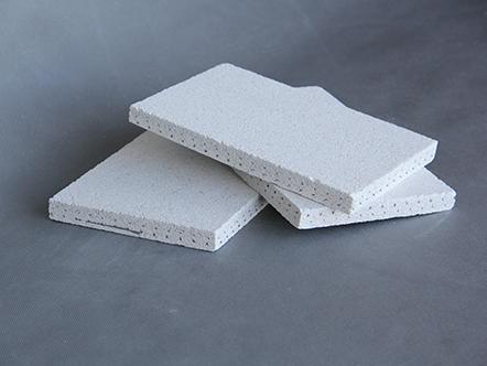 卉原建材一季度出口珍珠巖防火板訂單再創新高