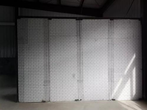 卉原輕質(zhì)隔墻板與石膏板相比，有什么優(yōu)勢？