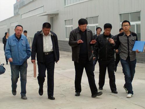 赤峰市發改委視察赤峰卉原建材有限公司